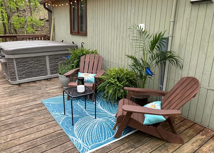 Pocono Mountain View Lake House In Lake Harmony